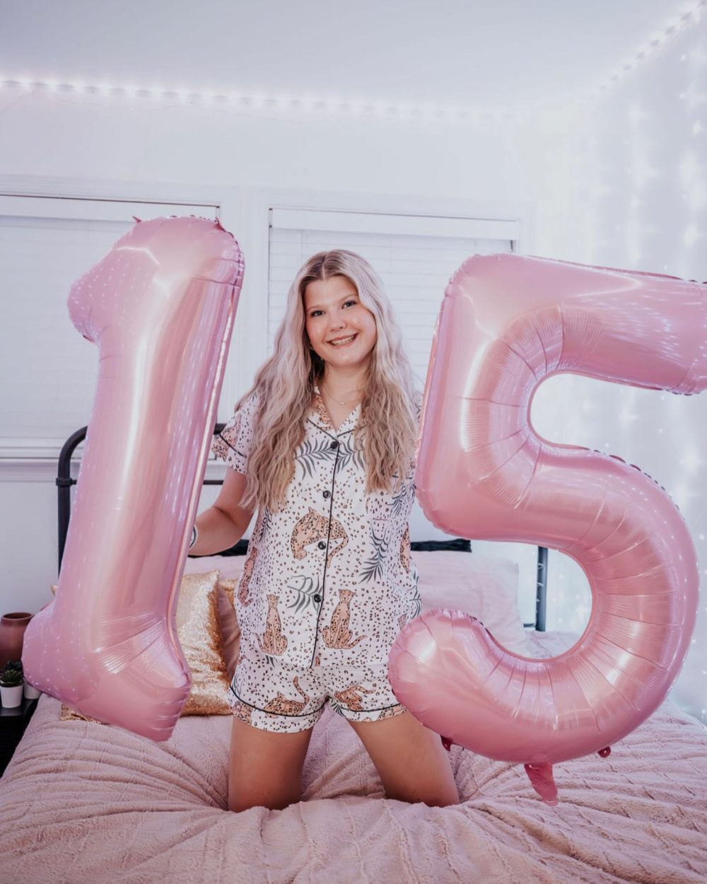 Pink Number 1 Balloon,40Inch Large Light Pink Foil Digital Helium Balloons,Pastel Pink Number 1 Mylar Balloons for Girls Women Birthday Baby Shower Anniversary Princess Party Supplies Decorations - Image 4