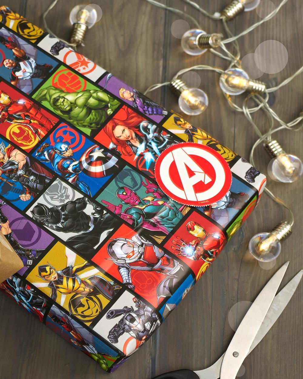 Marvel Avengers Gift Wrap Pack Contains 2 Sheets & Tags Wrapping Paper - Image 3