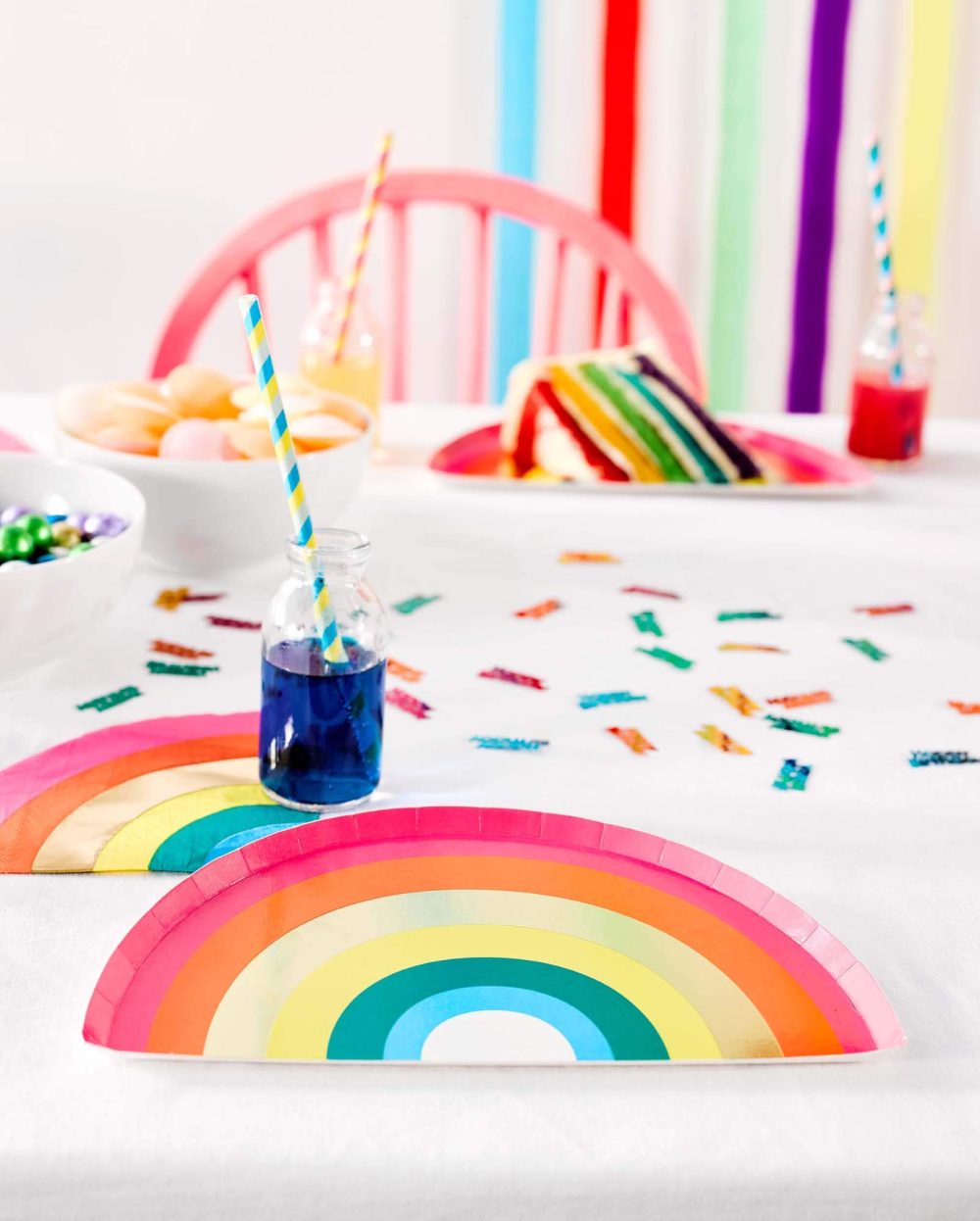 Talking Tables Rainbow Shaped Paper Napkins for Kids Birthday or Pride Party Table Decorations, Pack of 16,29 x 29 centimeters, RBNAPKINS - Image 6