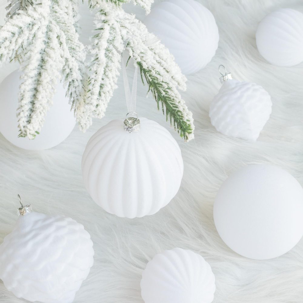 KI Store White Velvet Christmas Balls 25pcs Shatterproof Flocked Christmas Tree Ornaments Assorted for Xmas Tree Decorations - Image 3