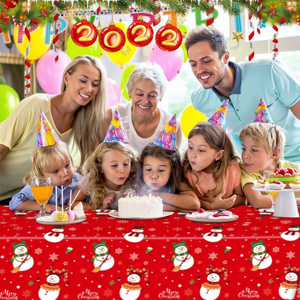 ZNDFTW Christmas Table Cloth, 274 x 137 CM Christmas Table Cloth Rectangular, Red Table Cloth for Indoor Outdoor Christmas Party Table Decoration Supplie - Image 5