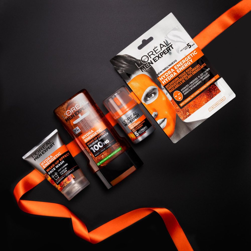 L'Oreal Men Expert Gift Set for Men, Hydra Energetic Fully Charged Washbag: Shower Gel, Moisturiser for Men, Sheet Face Mask and Face Wash - Image 2