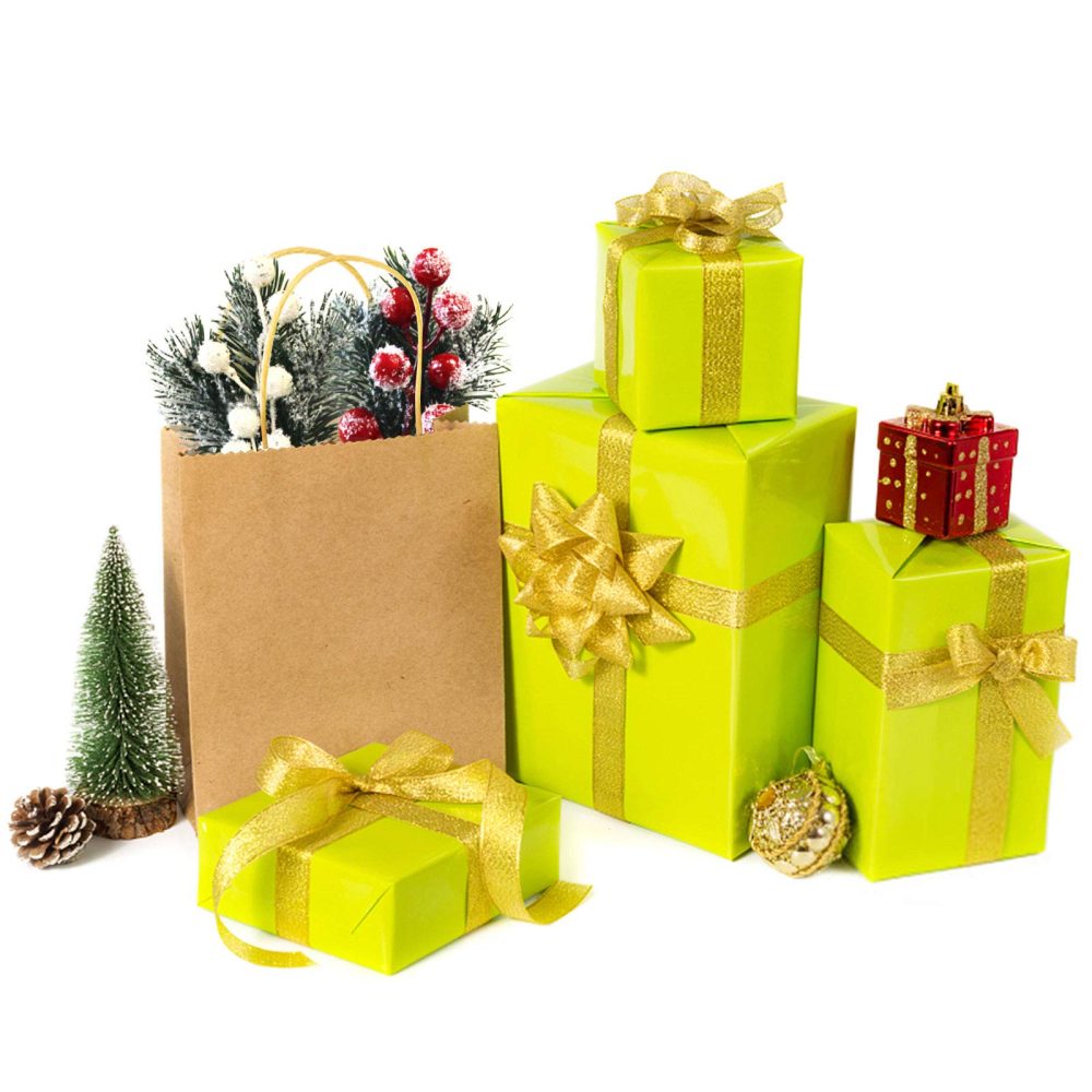 SUREH 10pcs White Christmas Berries Stems 5.9inch Small Artificial Pine Picks and Sprays Xmas Berry Picks with Pine Cones Holly Berry Christmas Flower Ornaments for Xmas Wreaths Home Vase Decor - Image 4