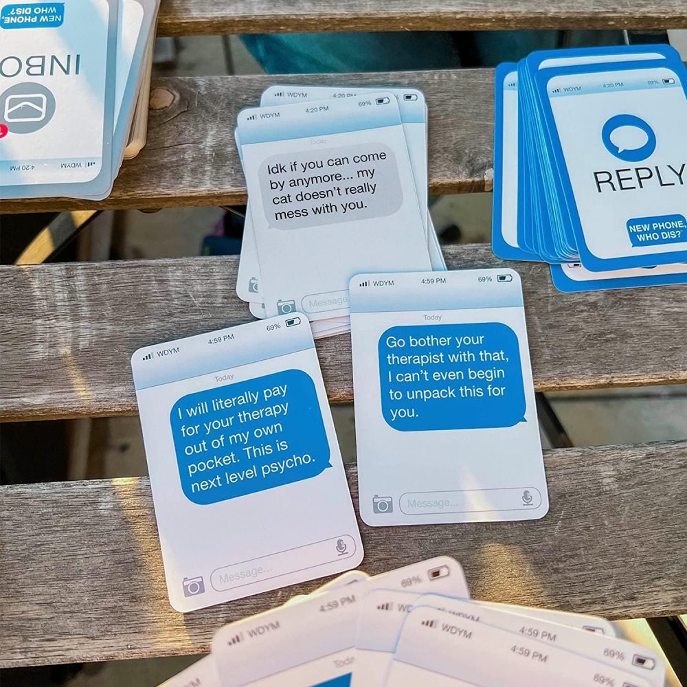WHAT DO YOU MEME? New Phone, Who Dis? - Adult Party Game (UK Edition) - Image 9