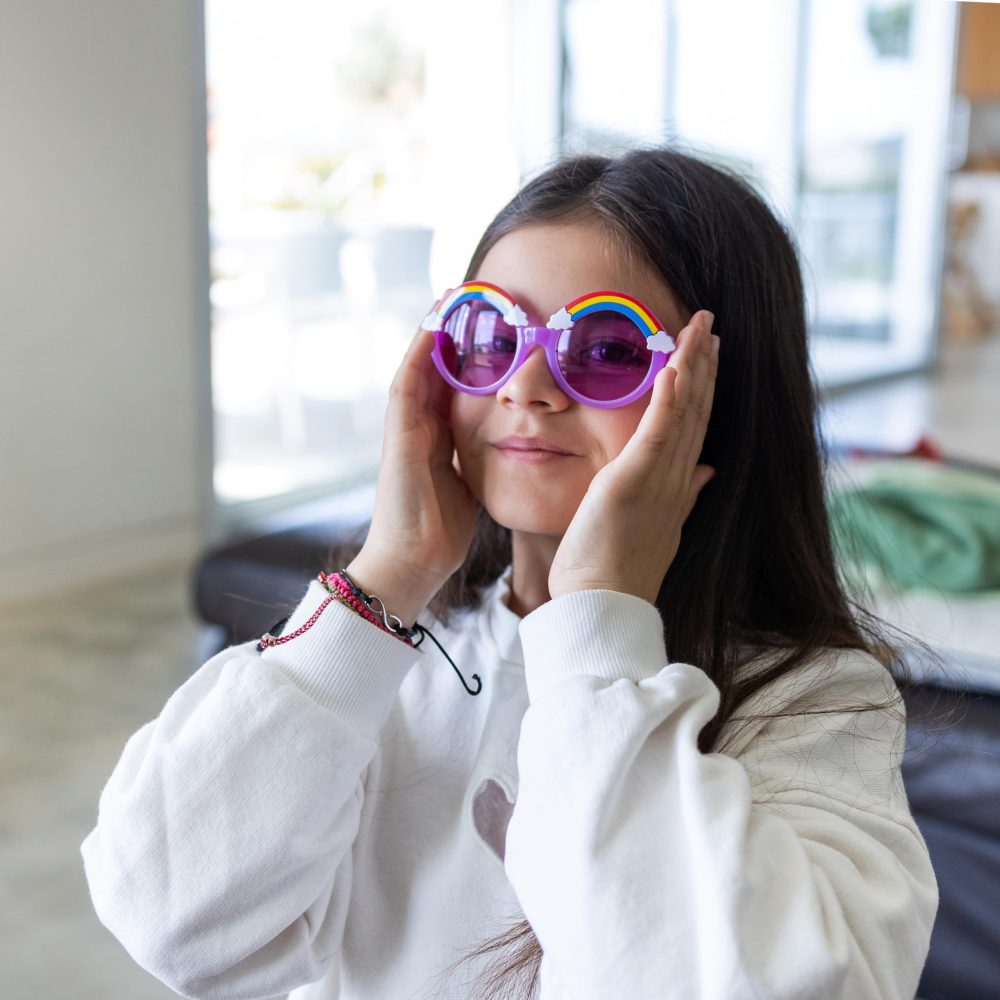 Toyseum 10 x Rainbow Toy Sunglasses for Kids, Cute Party Bag Fillers for Girls, Pack of 10 (5 Unique Colours) - Image 5