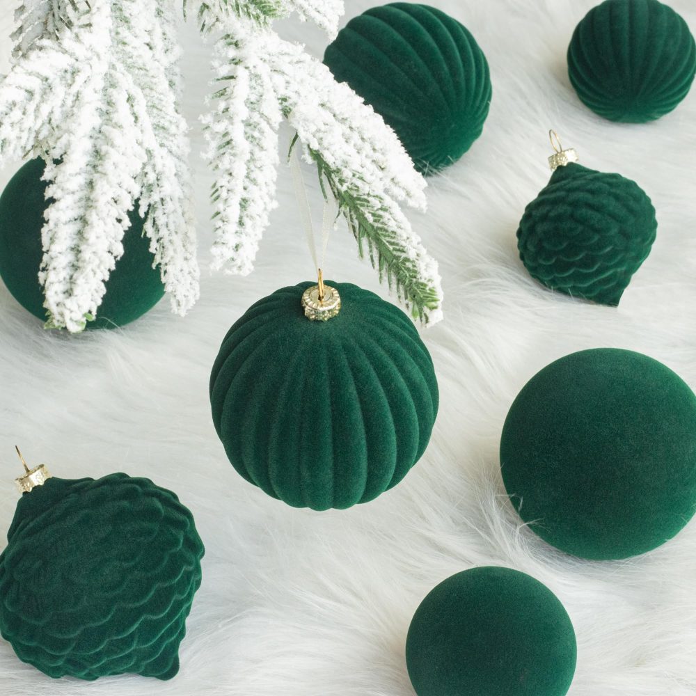 KI Store Dark Green Velvet Christmas Baubles 25pcs Shatterproof Flocked Christmas Tree Ornaments Assorted for Xmas Tree Decorations - Image 4