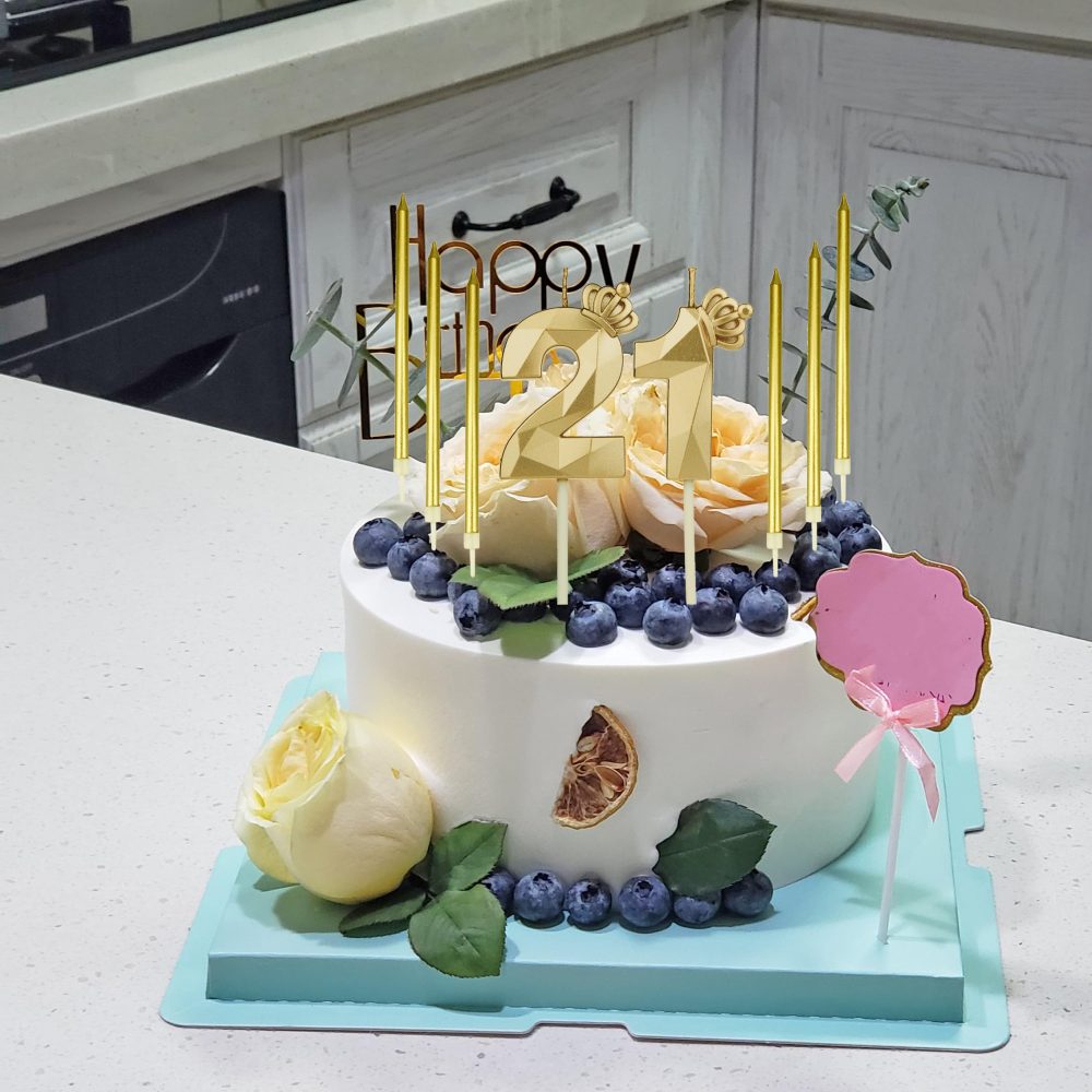 21th Gold Crown Birthday Candles Set, with 6Pcs Long Candles，Birthday Numbers 21 Candles, Happy Birthday Cake Topper for Birthday Party Parties Weddings Company Anniversarie (Gold, 21) - Image 6