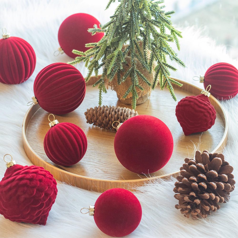 KI Store Velvet Christmas Baubles Red 25pcs Shatterproof Flocked Christmas Tree Ornaments 80mm 60mm Assorted for Xmas Tree Decorations - Image 2