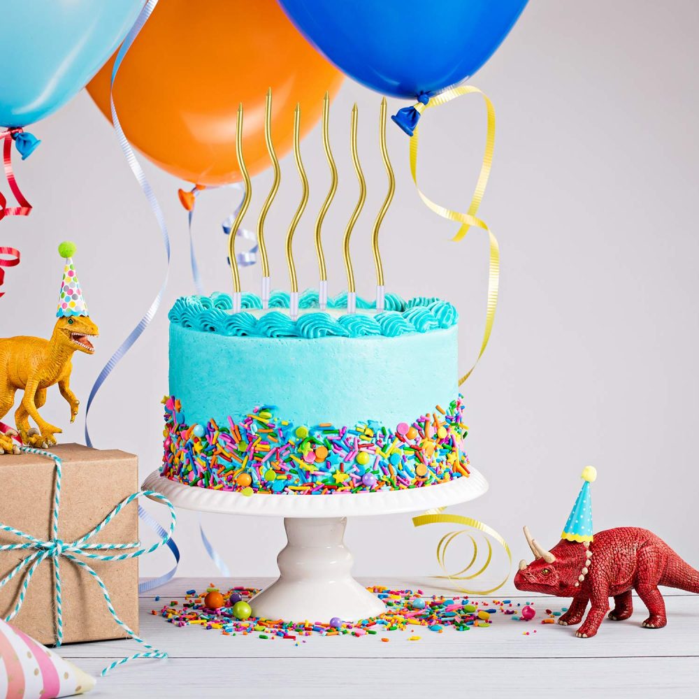 12 Pieces Twisty Birthday Candles Spiral Cake Candles Metallic Cake Cupcake Candles Long Thin Coil Cake Candles with Holders for Birthday Wedding Party Cake Decorations (Gold) - Image 4