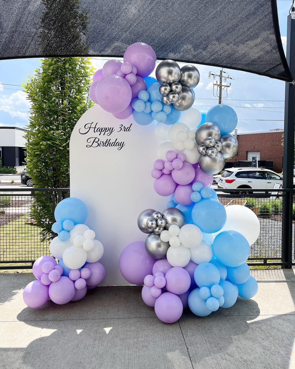 Paready Frozen Balloons Set, 50Pcs Purple Blue Snow Print Balloons, 12 Inch Metallic Pearl Light Purple Blue White Balloons Blue Snow Print Balloons for Winter Theme Frozen Birthday Party Decorations - Image 4