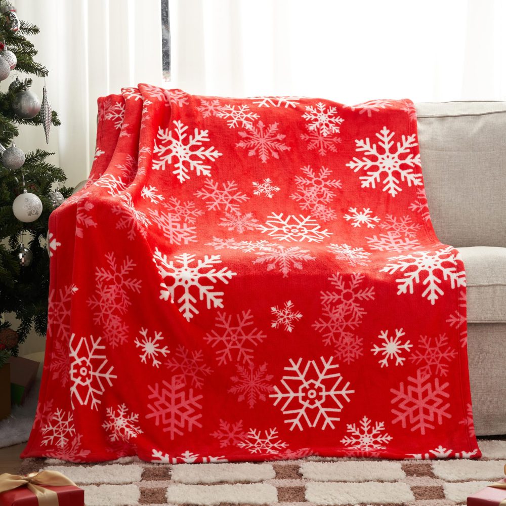 Joiedomi Red Snowflake Christmas Throw Blanket (130x150cm), Soft Flannel Blanket, Warm Plush Christmas Decoration, Winter Cozy Holiday Cabin Throw for Sofa Couch - Image 7
