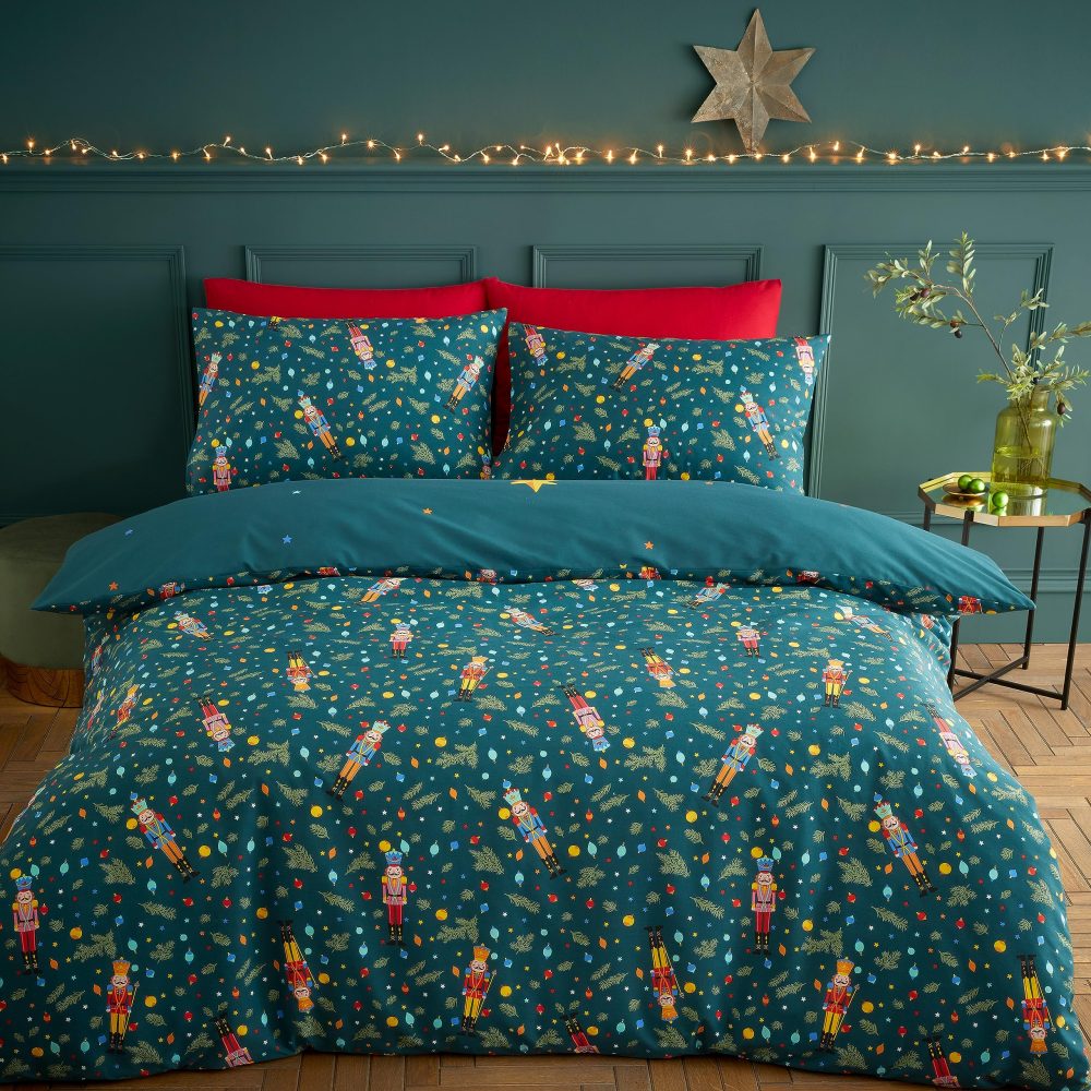 Catherine Lansfield Christmas Nutcracker Reversible Single Duvet Cover Set with Pillowcase Green - Image 6