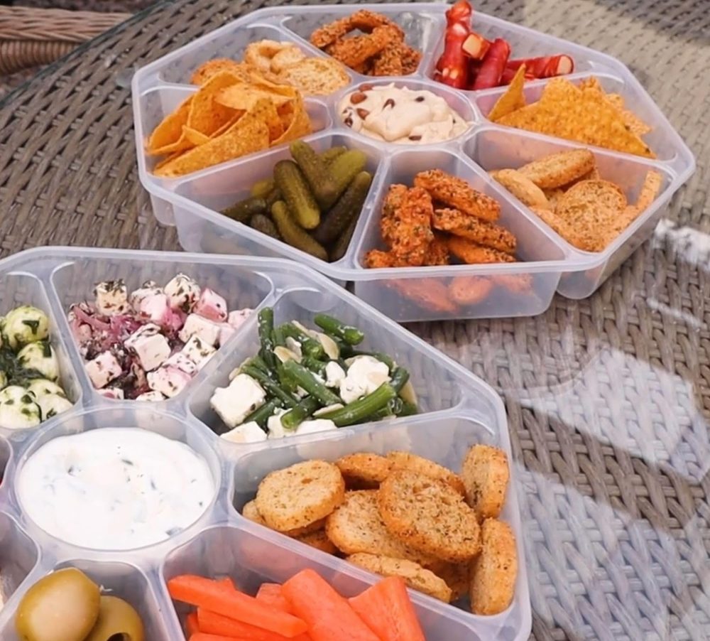 8 Section Nibble Tray with lid - Plastic Serving Tray - Platter for Party Food - Reusable Buffet Snack Trays - Eight Compartment Nibble Serving Dishes. Set of 2.